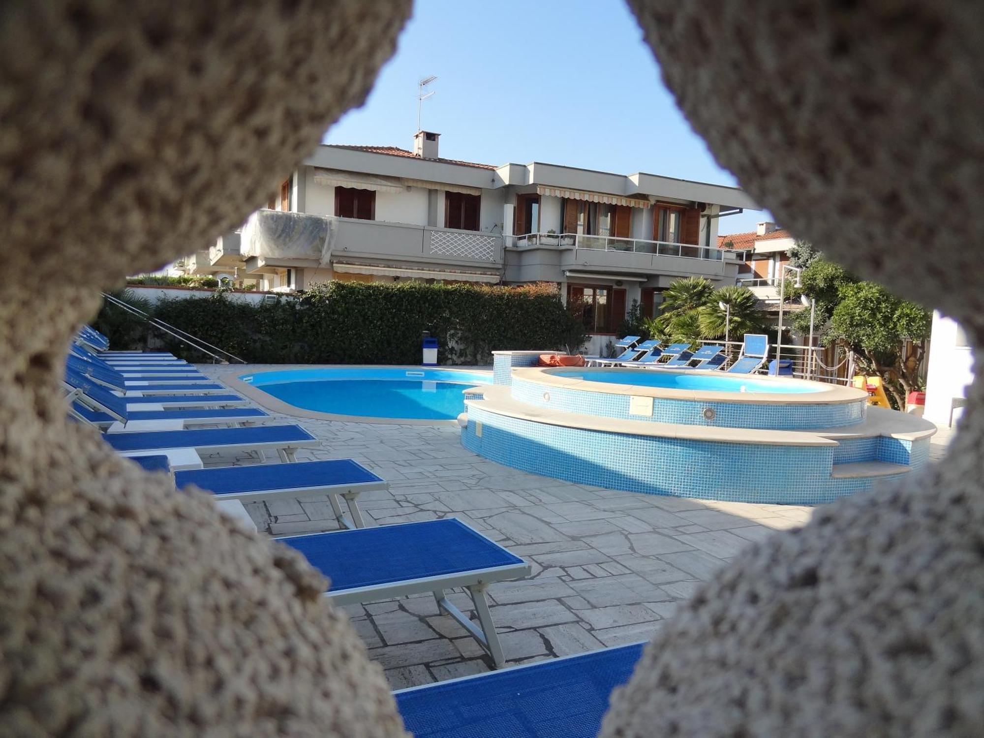 Hotel Eco Del Mare มารีนา ดิ มาซซา ภายนอก รูปภาพ