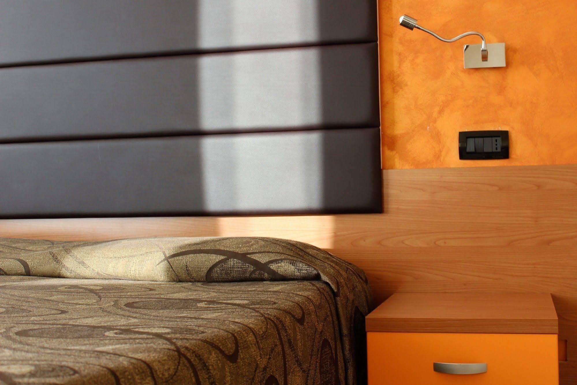 Hotel Eco Del Mare มารีนา ดิ มาซซา ภายนอก รูปภาพ