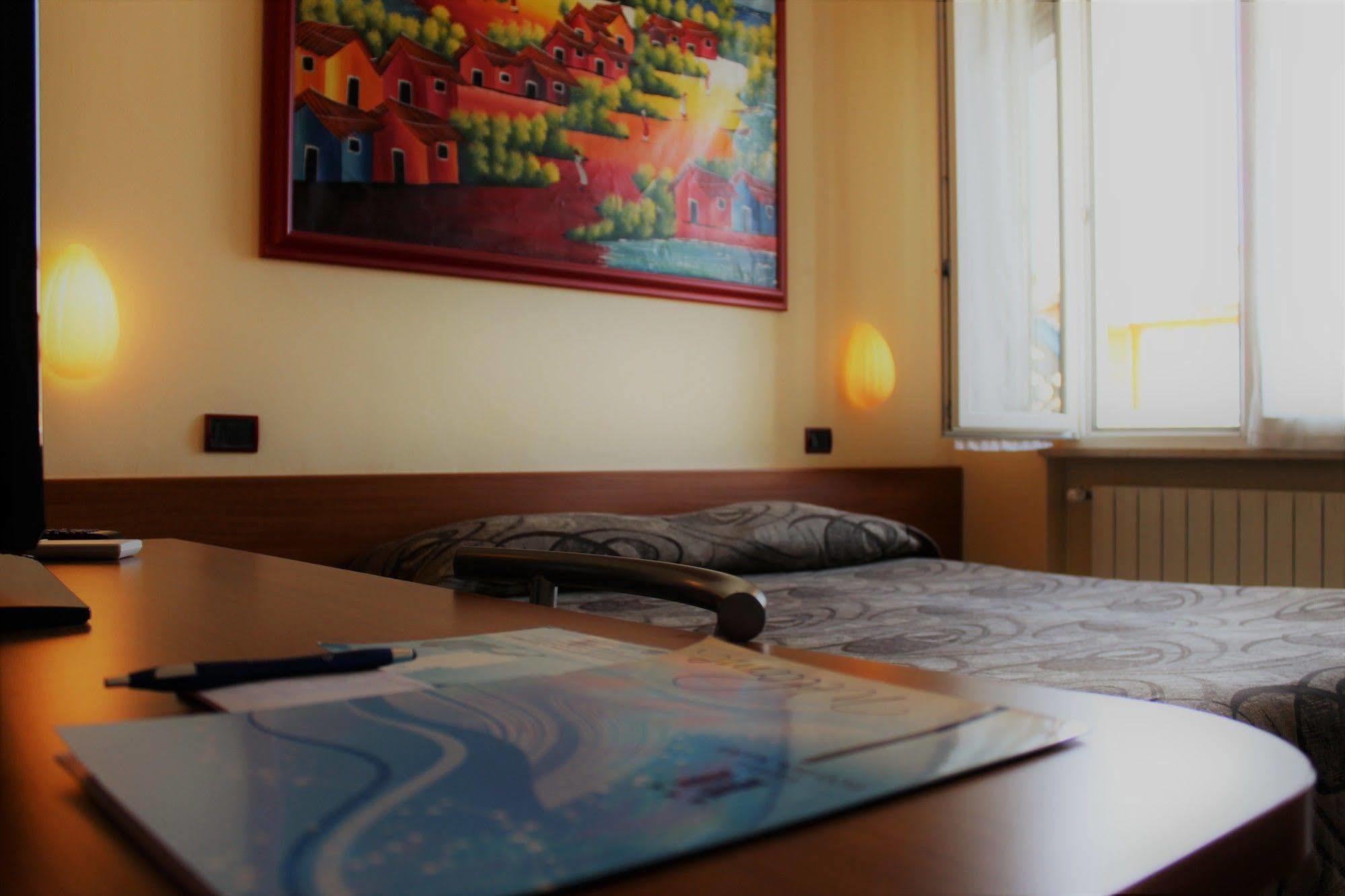 Hotel Eco Del Mare มารีนา ดิ มาซซา ภายนอก รูปภาพ
