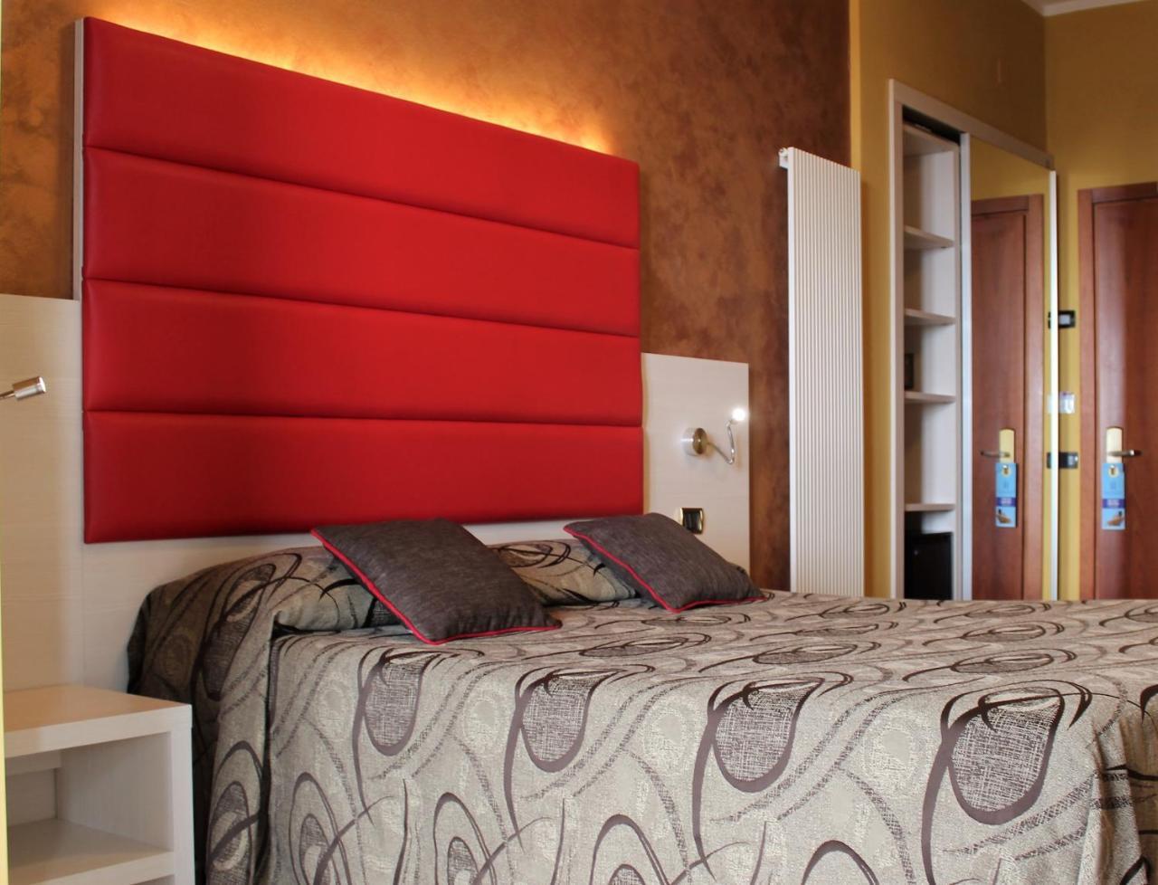 Hotel Eco Del Mare มารีนา ดิ มาซซา ภายนอก รูปภาพ